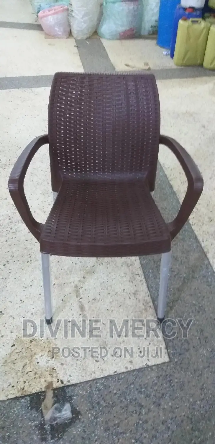 Vip Chair With Steel Legs