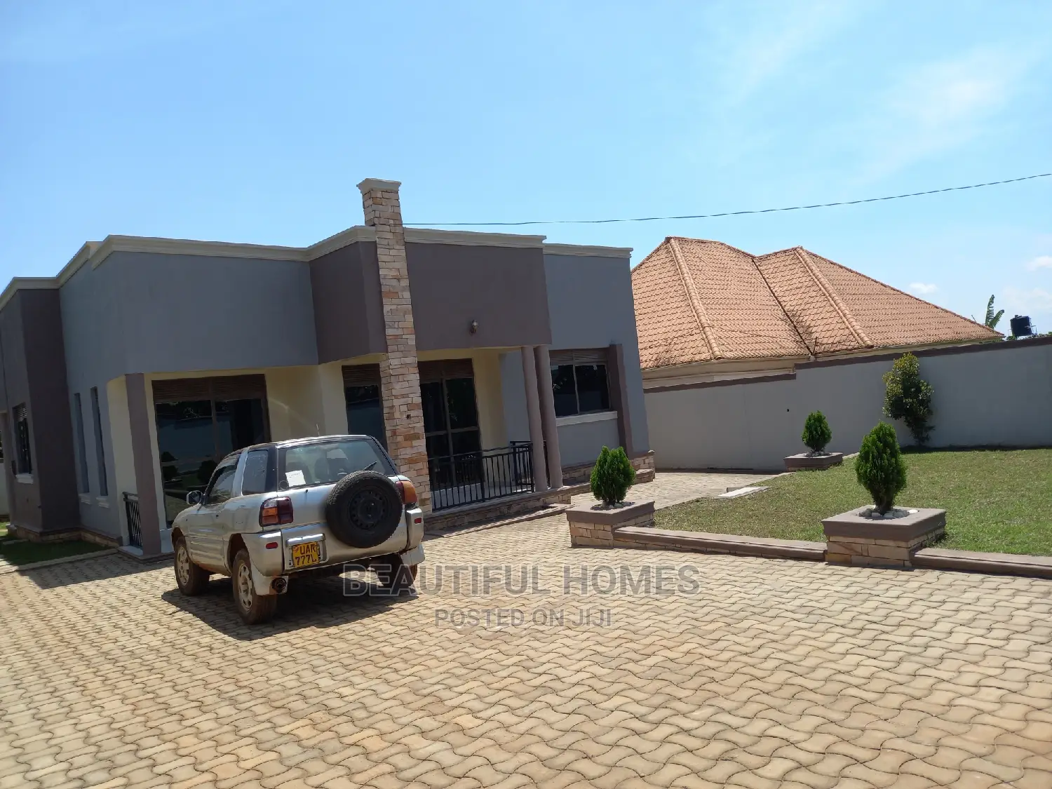 Furnished 4bdrm House in Kira for sale