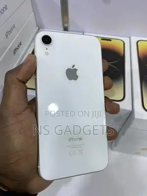 Apple iPhone XR 128 GB White