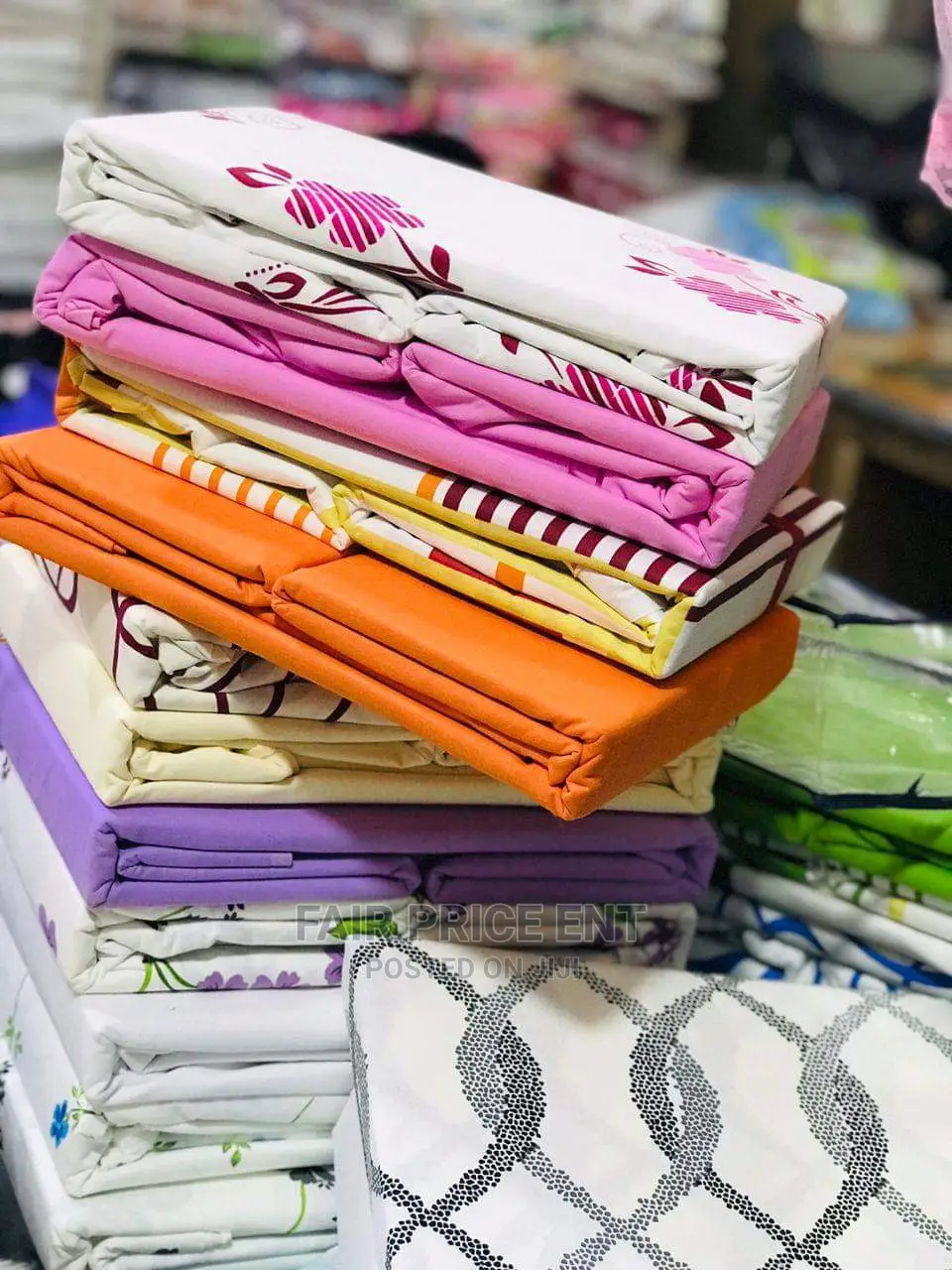 Pure Cotton Bedsheets 4pcs in 5x6 .( Pink)