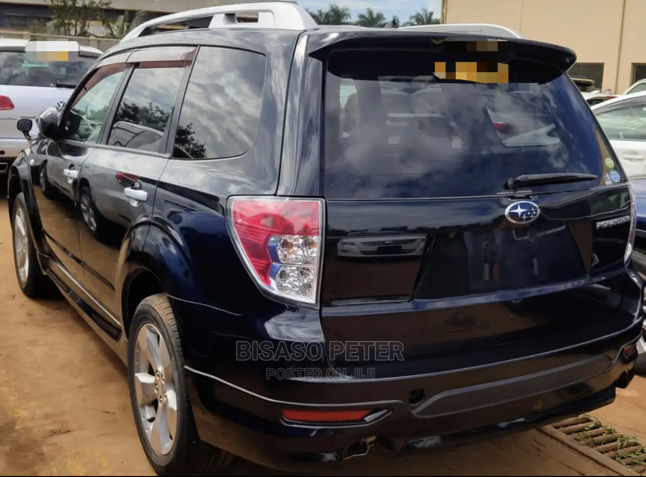 Subaru Forester 2010 Black