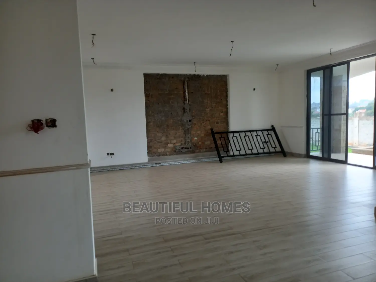 Furnished 6bdrm Mansion in Kyaliwajjara Tarmack, Nakawa for sale
