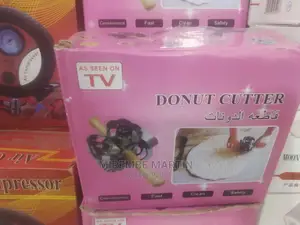 Handheld Donut Cutter