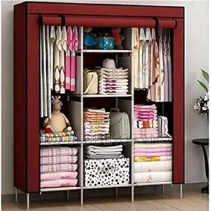Wardrobe With Three Columns