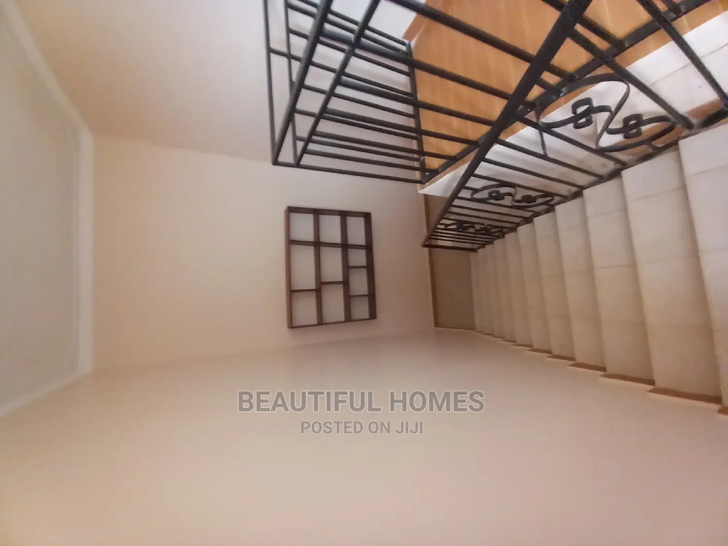 Furnished 5bdrm House in Kira for sale