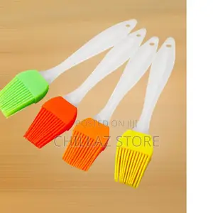 1pc Silicone Oil Brush.