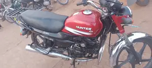 Hunter Daytona 350cc 2022 Red