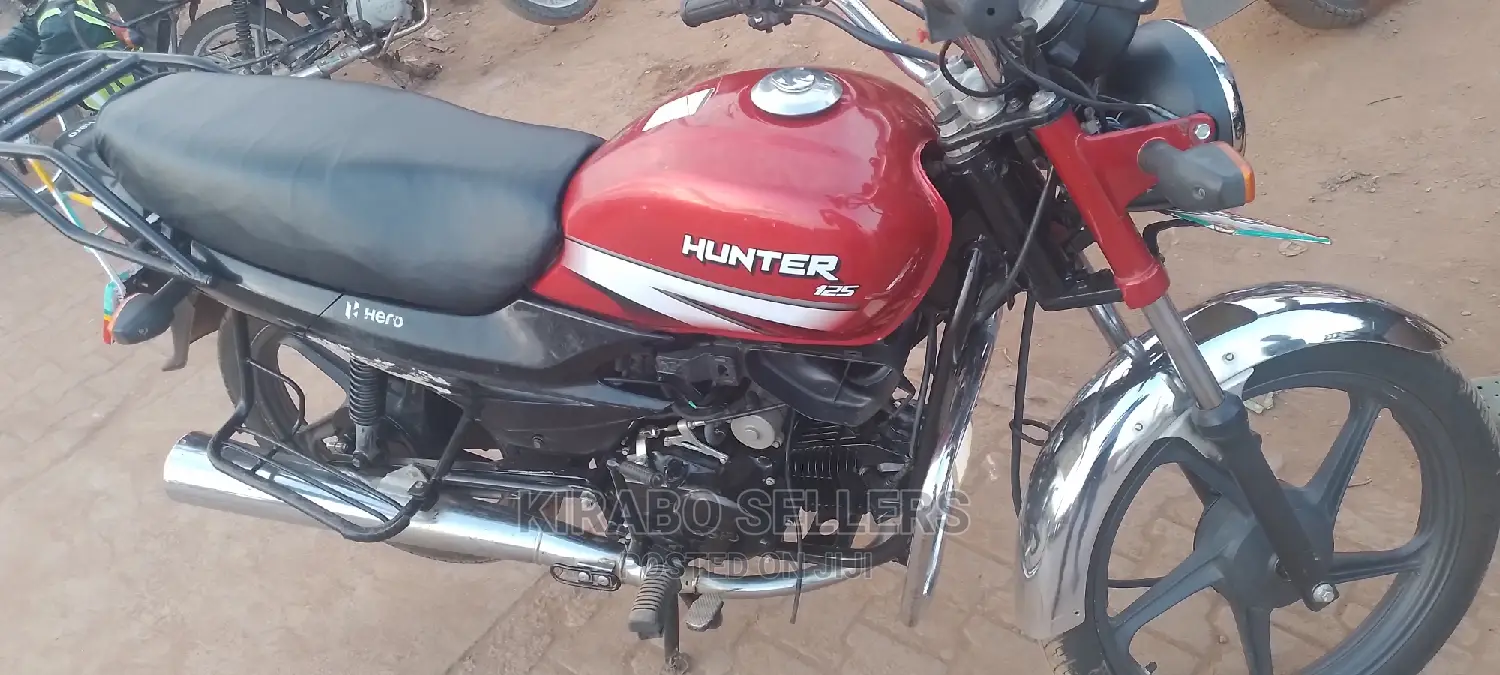 Hunter Daytona 350cc 2022 Red