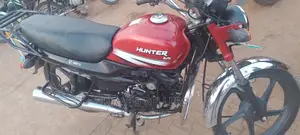 Hunter Daytona 350cc 2022 Red