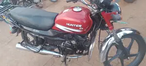 Hunter Daytona 350cc 2022 Red