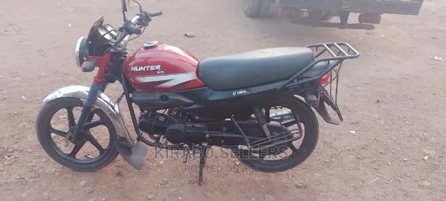 Hunter Daytona 350cc 2022 Red