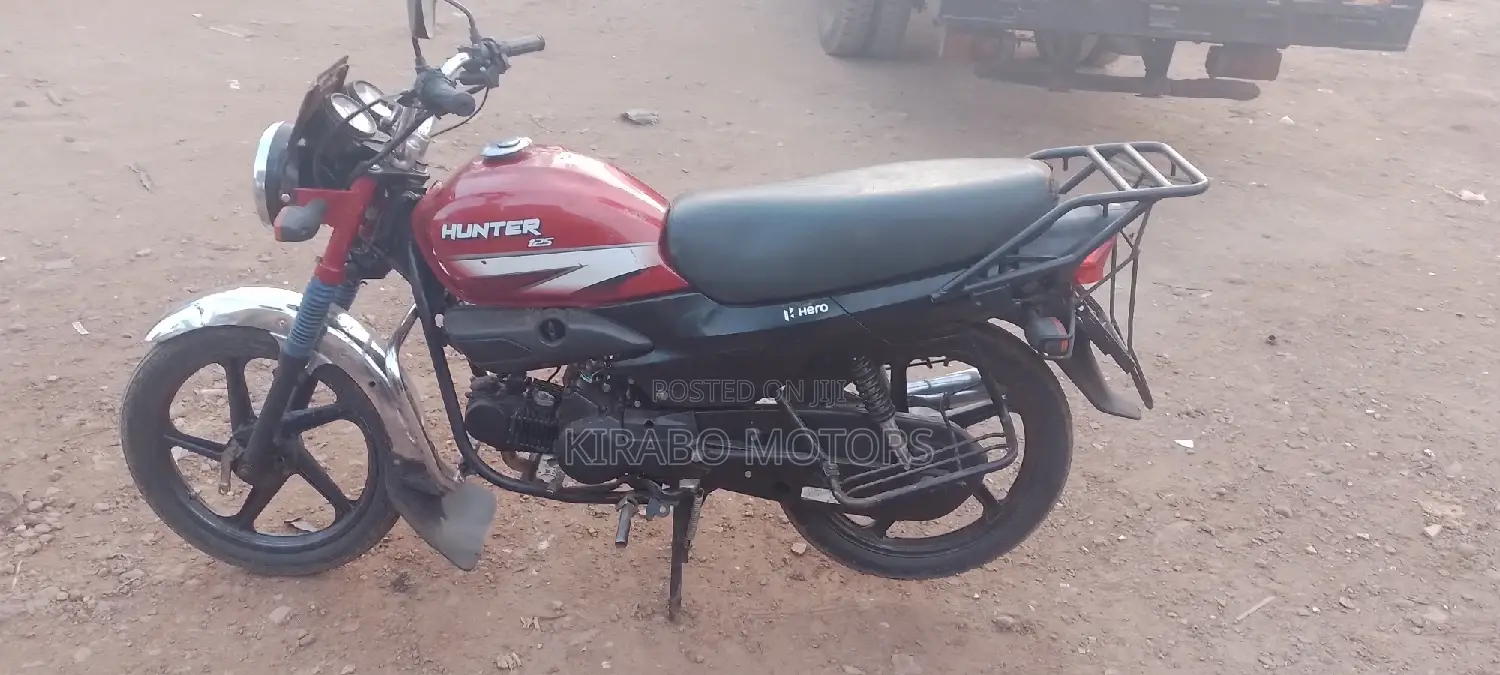 Hunter Daytona 350cc 2022 Red