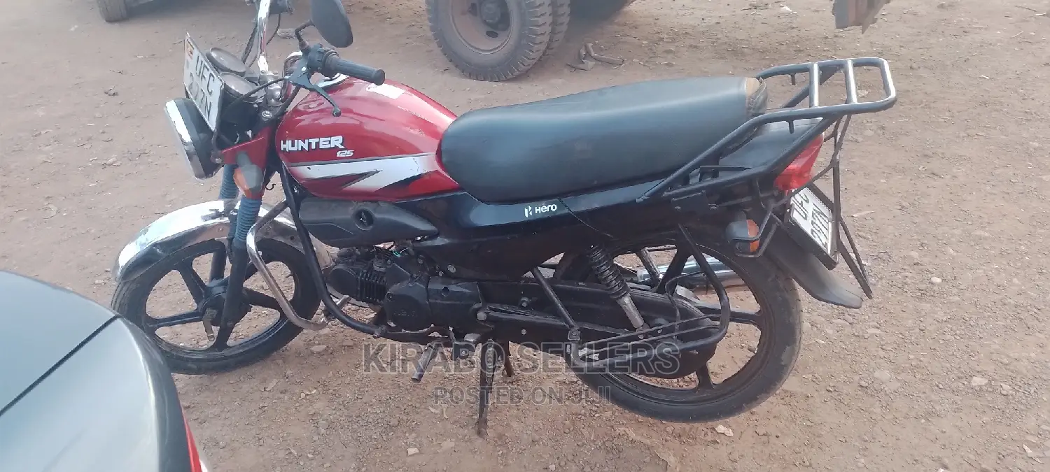 Hunter Daytona 350cc 2022 Red