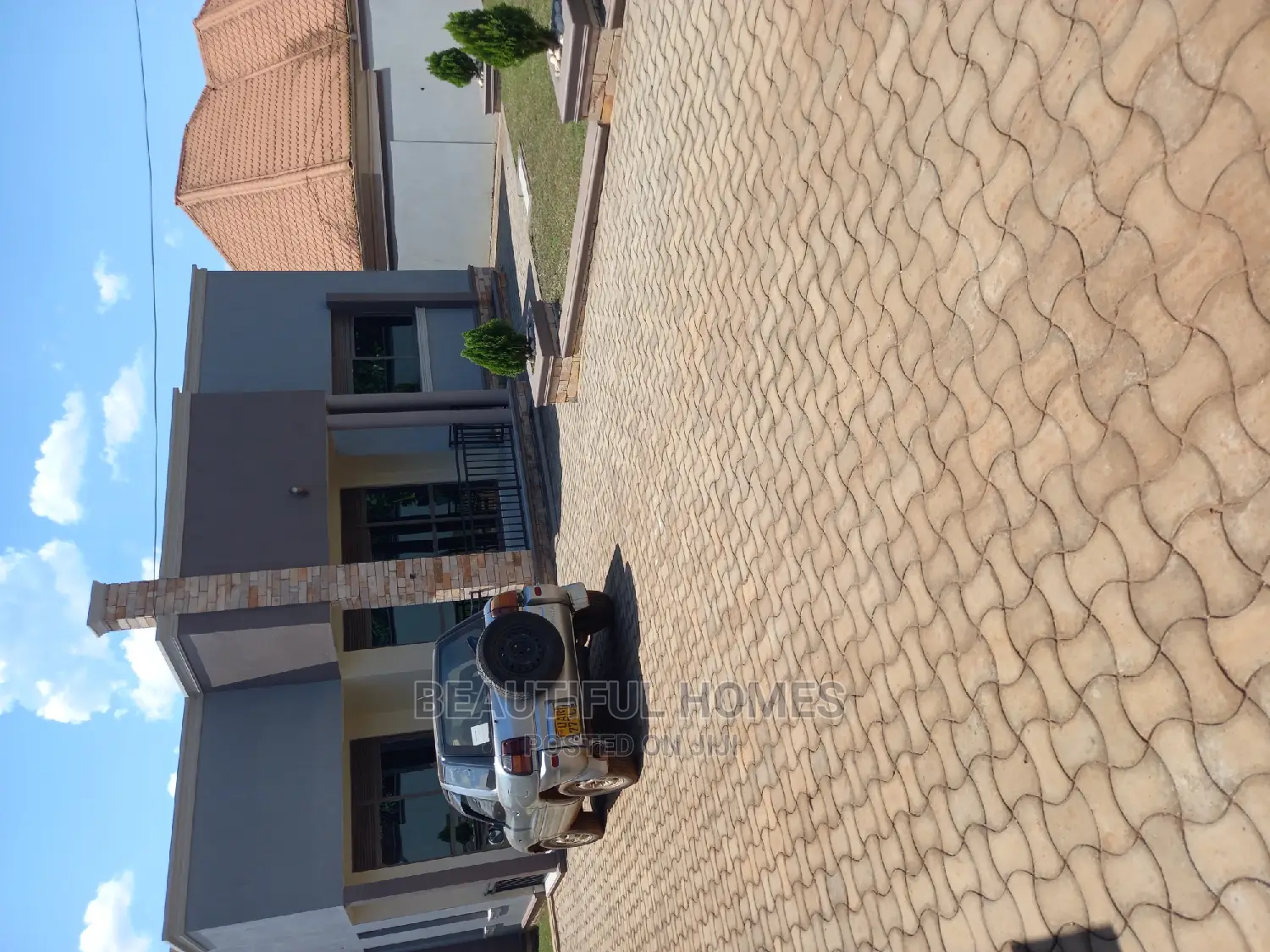 Furnished 4bdrm House in Kira for sale