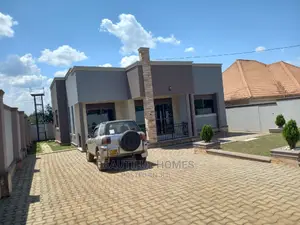 Furnished 4bdrm House in Kira for sale