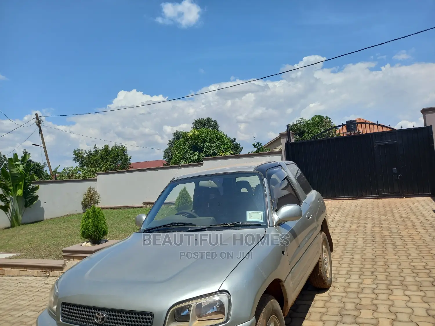 Furnished 4bdrm House in Kira for sale