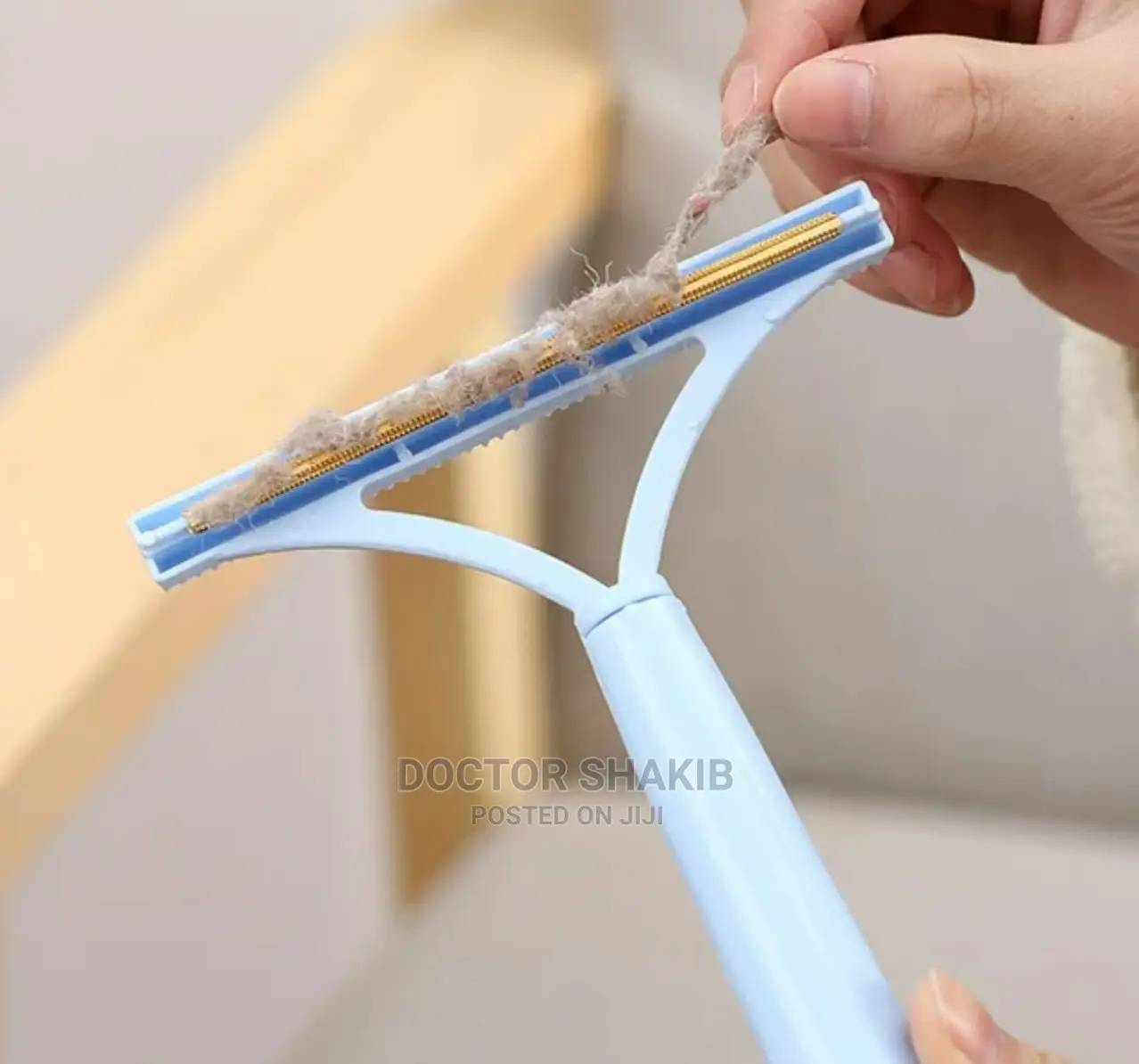 Portable Lint Remover Clothes Scraper