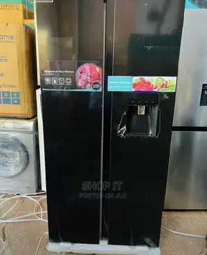 Photo - Hisense 670L Side by Side Refrigerator With a Dispenser