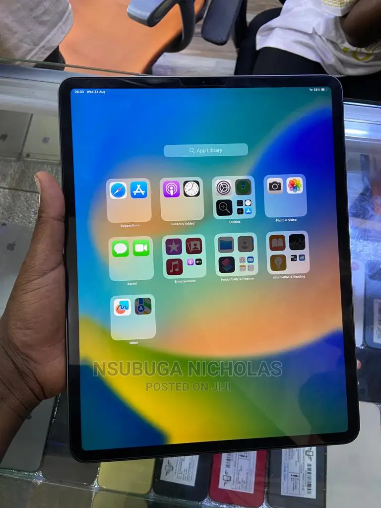 Apple iPad Pro 12.9 (2021) 256 GB Silver