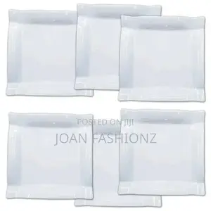 A Set Of Square Melamine Dinner Plates_white