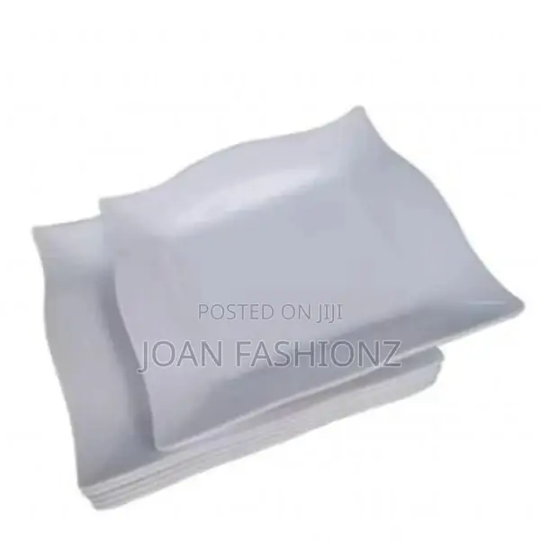 A Set Of Square Melamine Dinner Plates_white