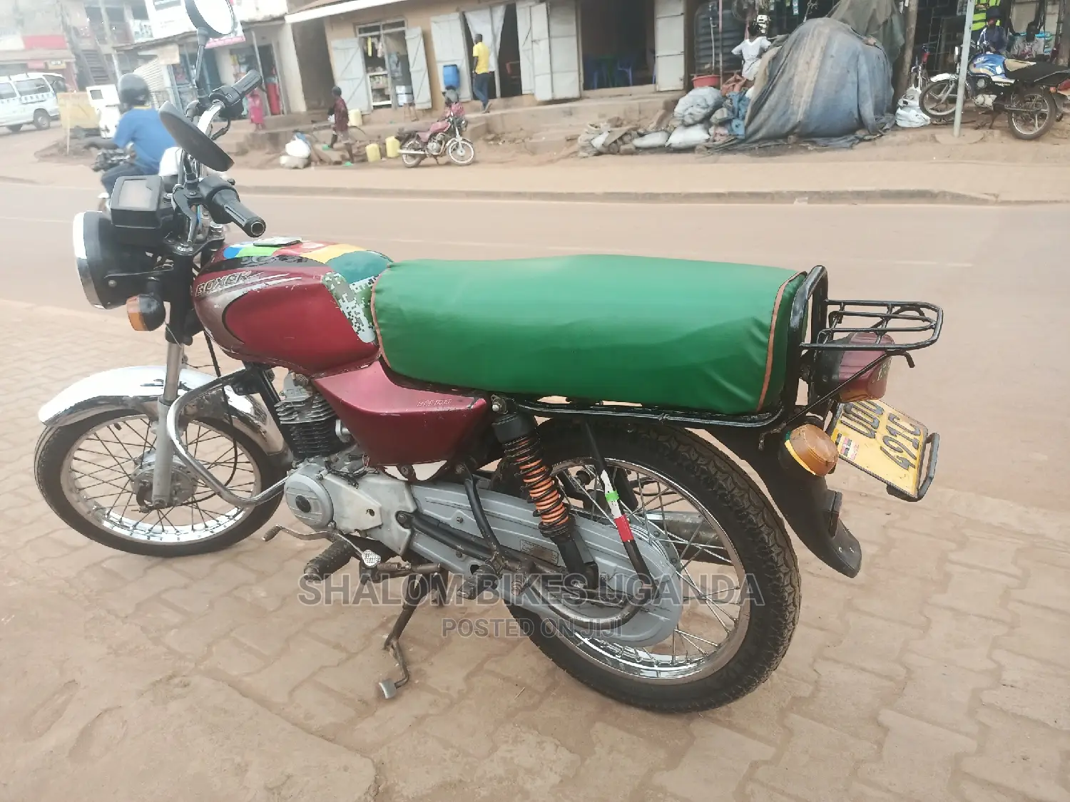 Bajaj Boxer 2013 Green