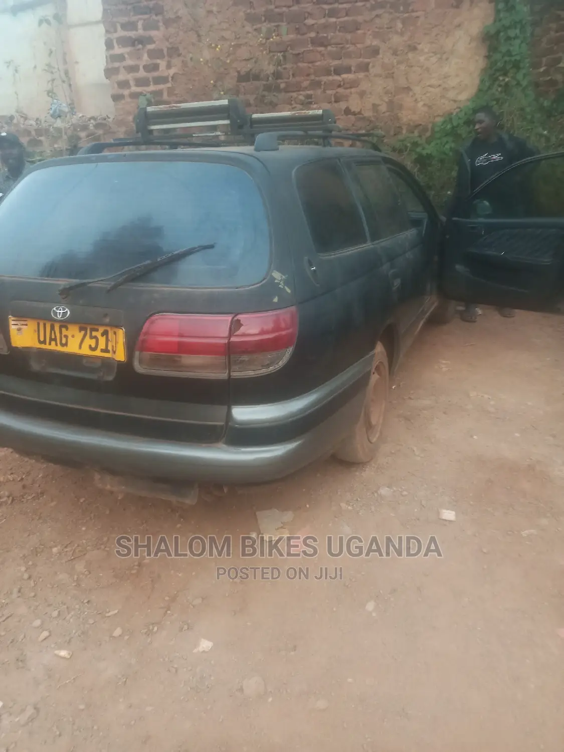 Toyota Caldina 2003 Black