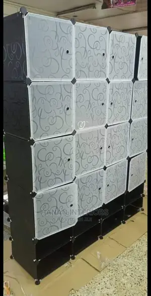 Photo - 4 Column Plastic With Double Shoerack