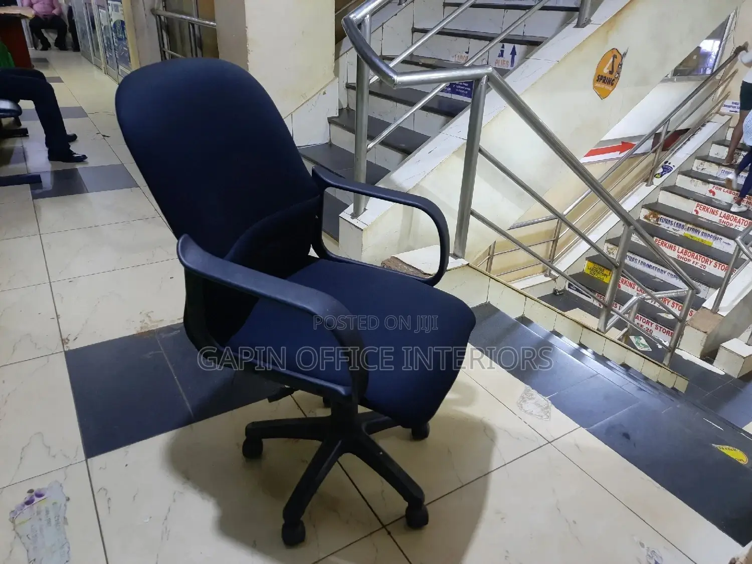 Fabric Rotating Office Chair