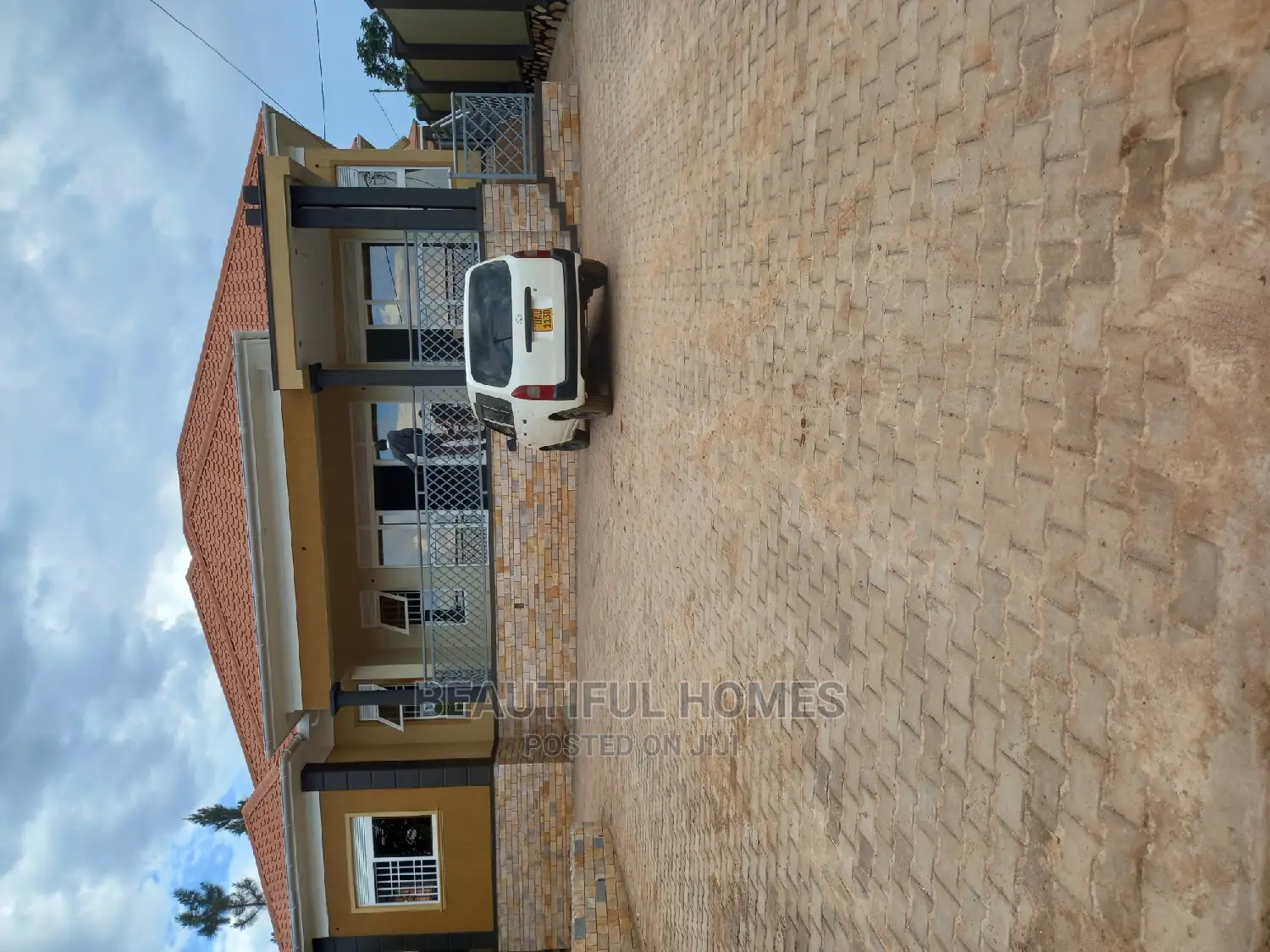 Furnished 4bdrm Maisonette in Kira for sale