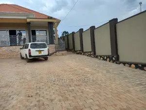 Furnished 4bdrm Maisonette in Kira for sale