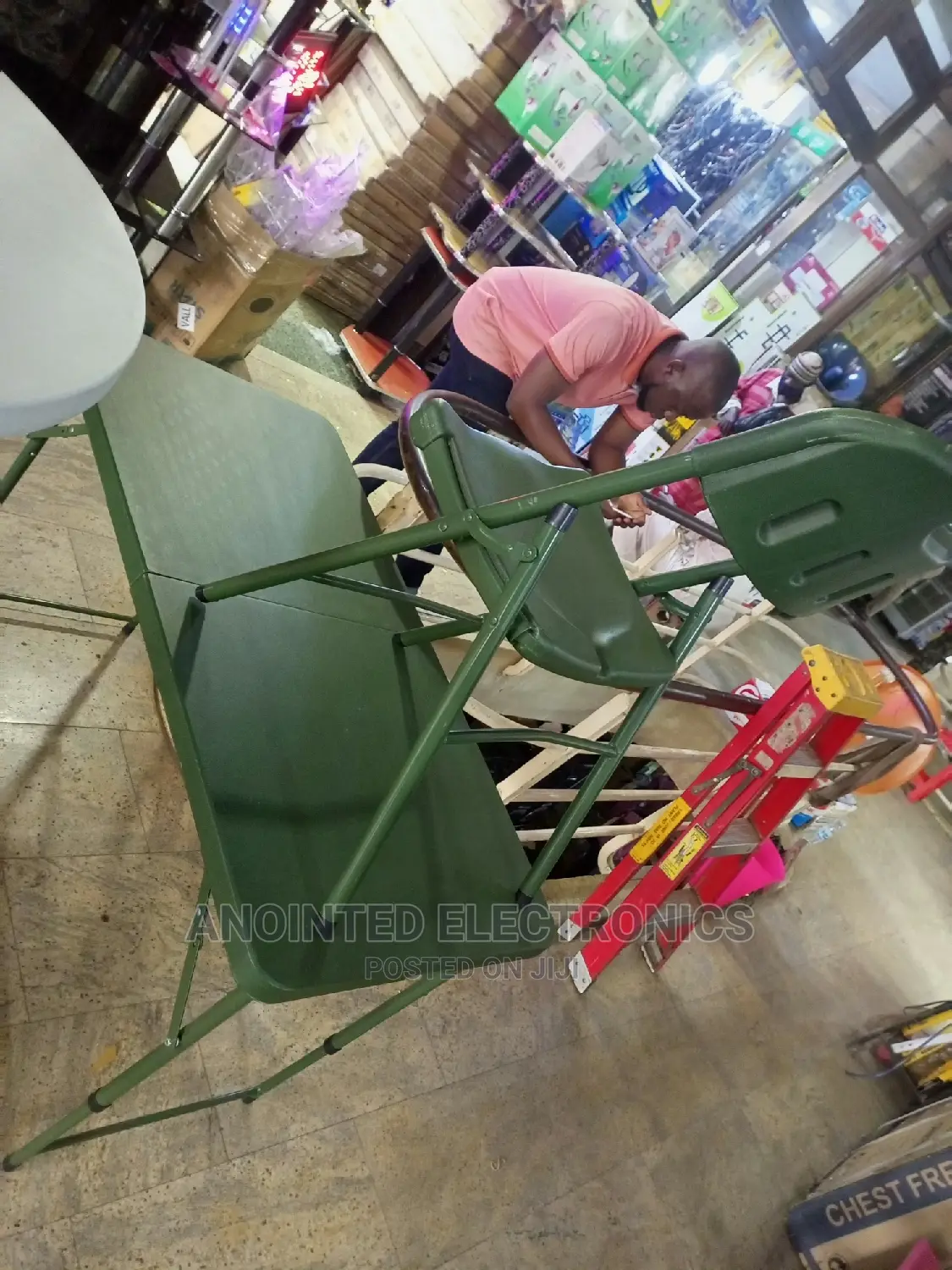 Foldable Restaurant Table