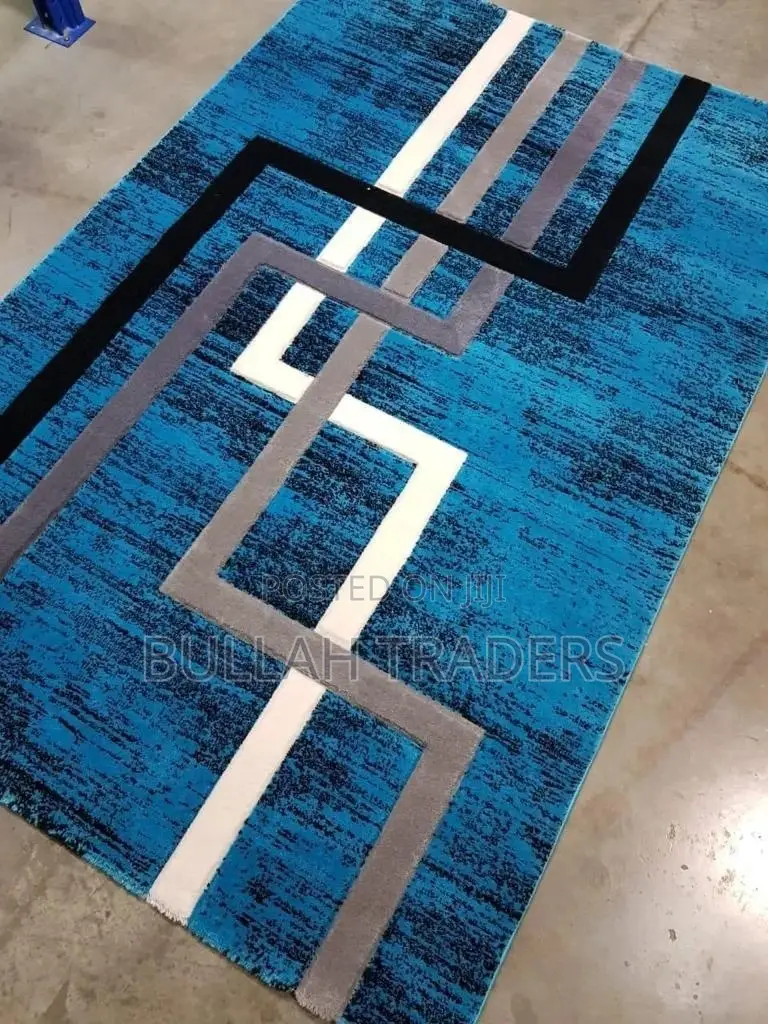 Center Carpets