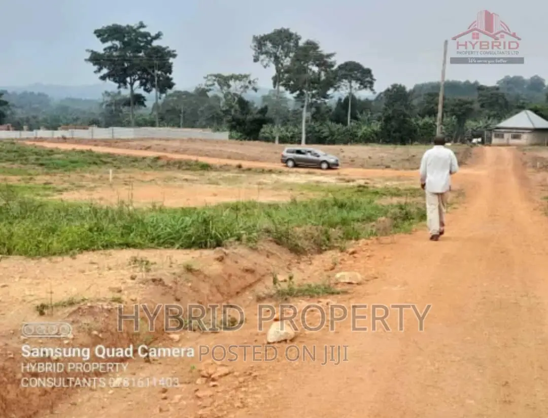 Plots for Sale at Kakiri~Kikandwa Highway Executive Estate.