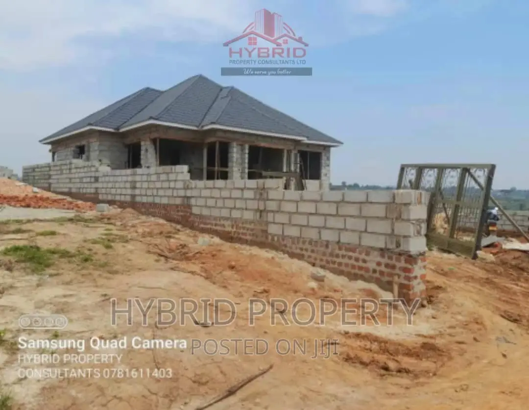 Plots for Sale at Kakiri~Kikandwa Highway Executive Estate.