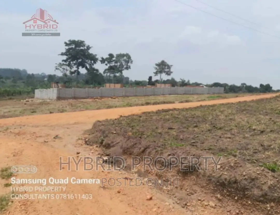 Plots for Sale at Kakiri~Kikandwa Highway Executive Estate.