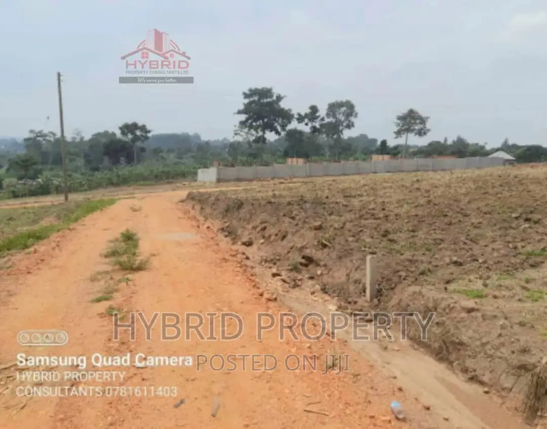 Plots for Sale at Kakiri~Kikandwa Highway Executive Estate.