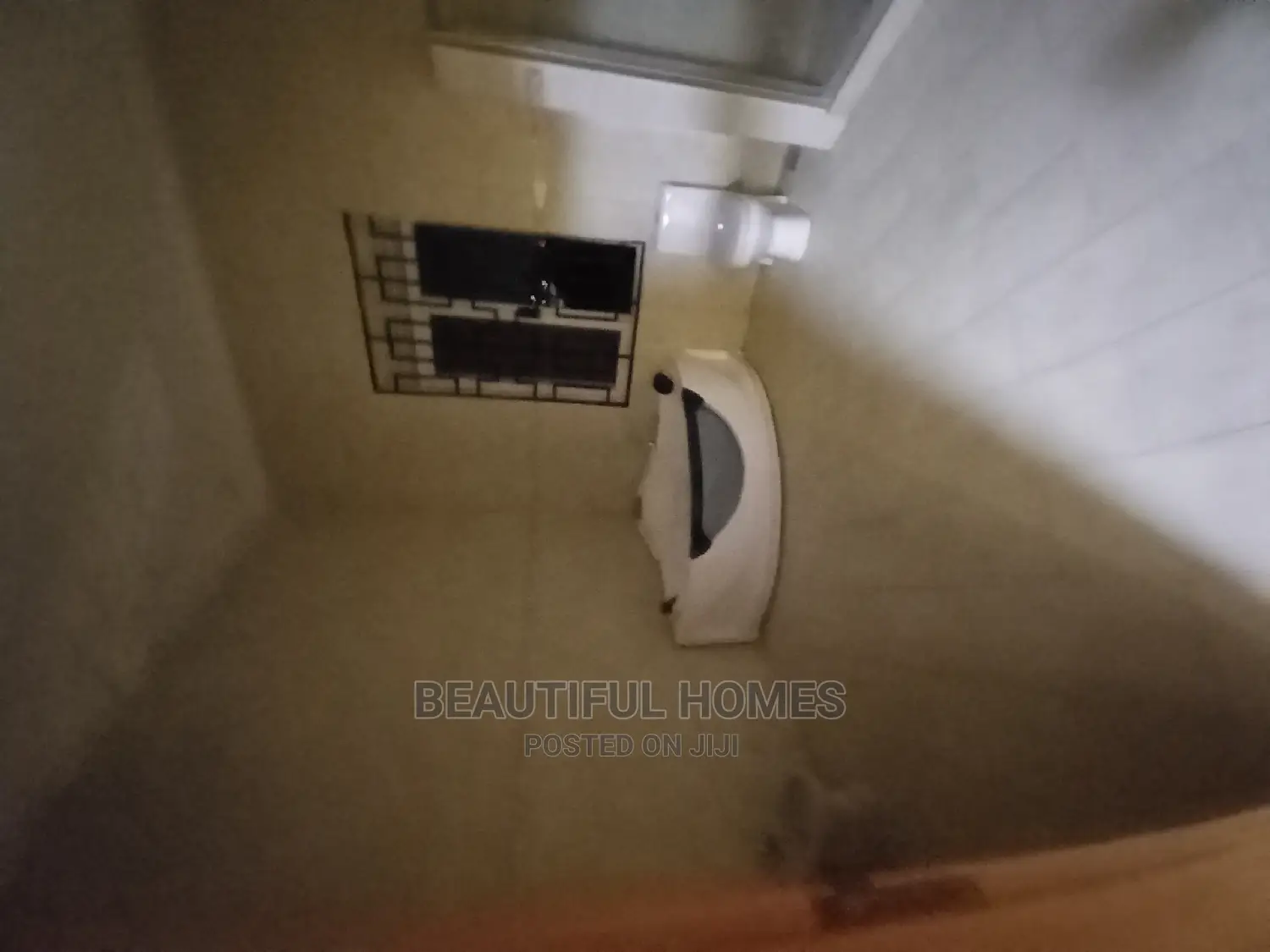 Furnished 7bdrm House in Kira for sale