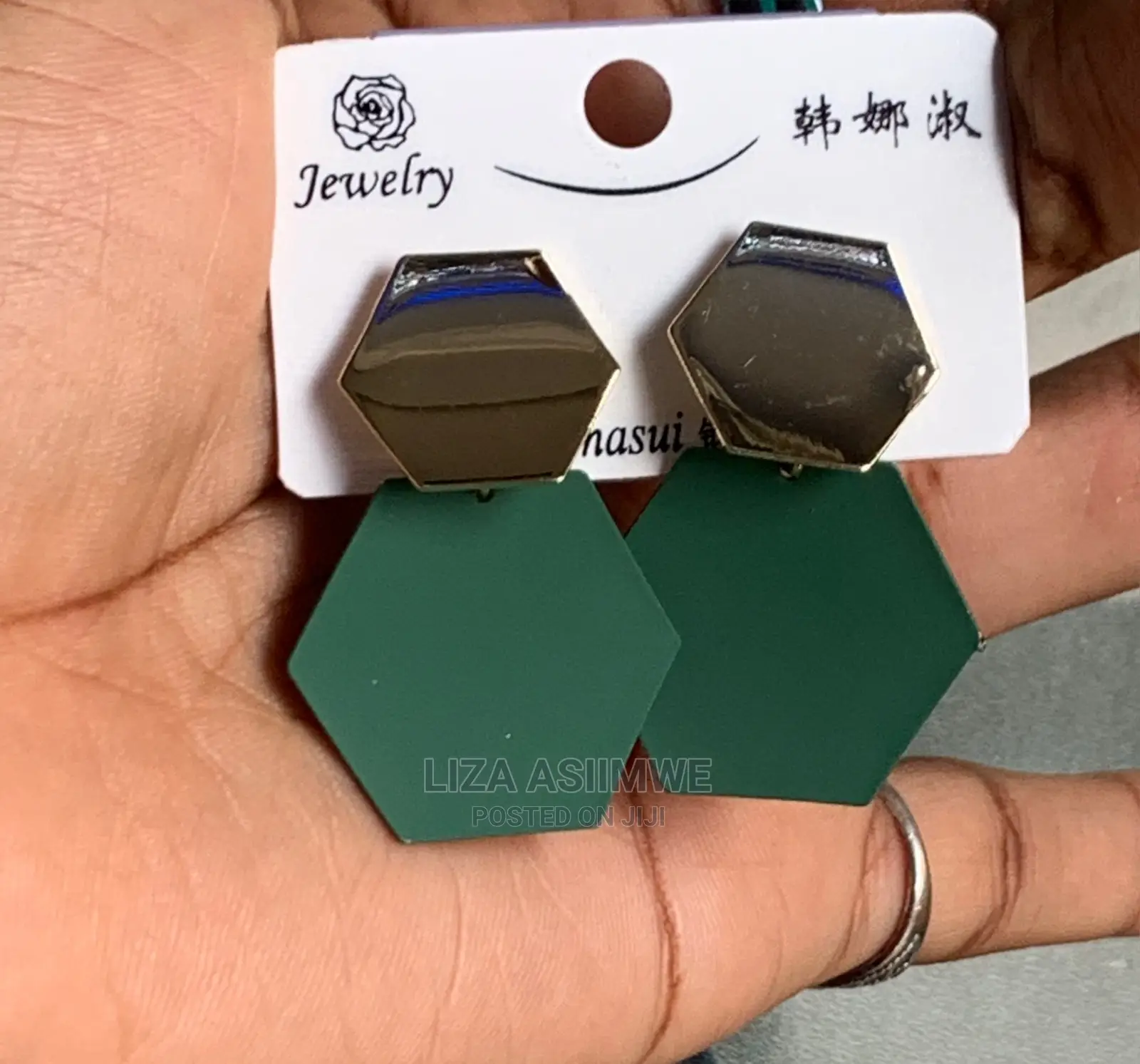Simple Lady’S Earpins Available