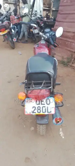 Bajaj Boxer 2019 Red