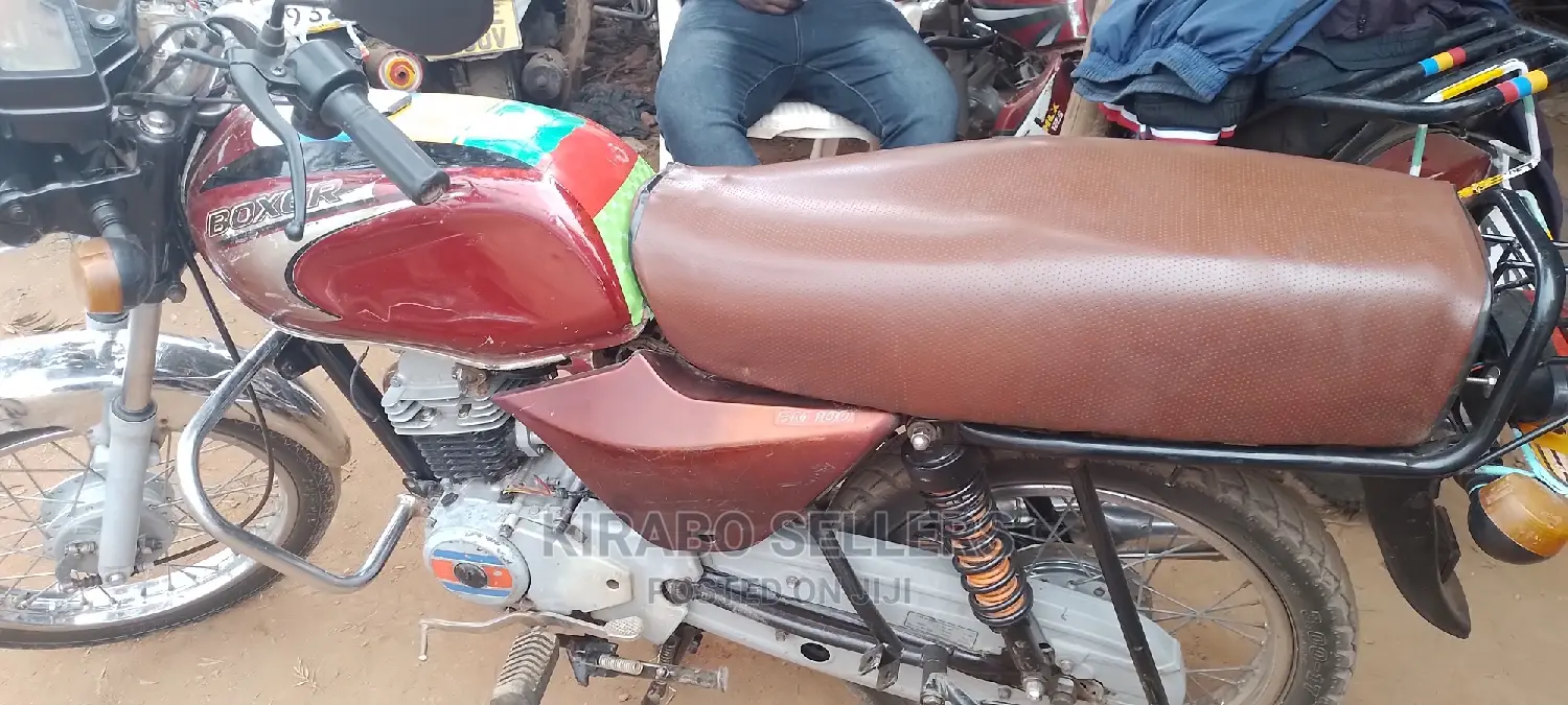 Bajaj Boxer 100 2019 Gray