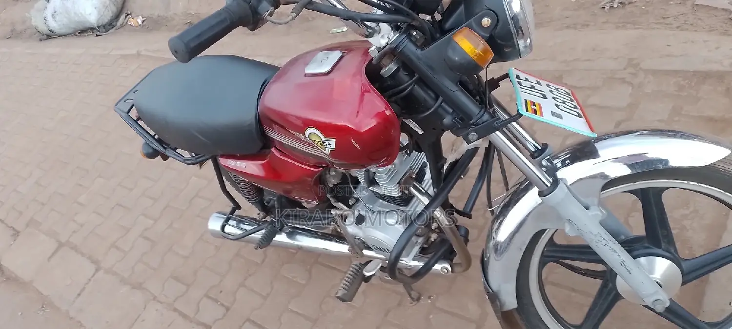 Bajaj Pulsar 180 2022 Red