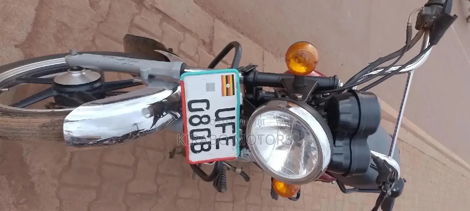 Bajaj Pulsar 180 2022 Red