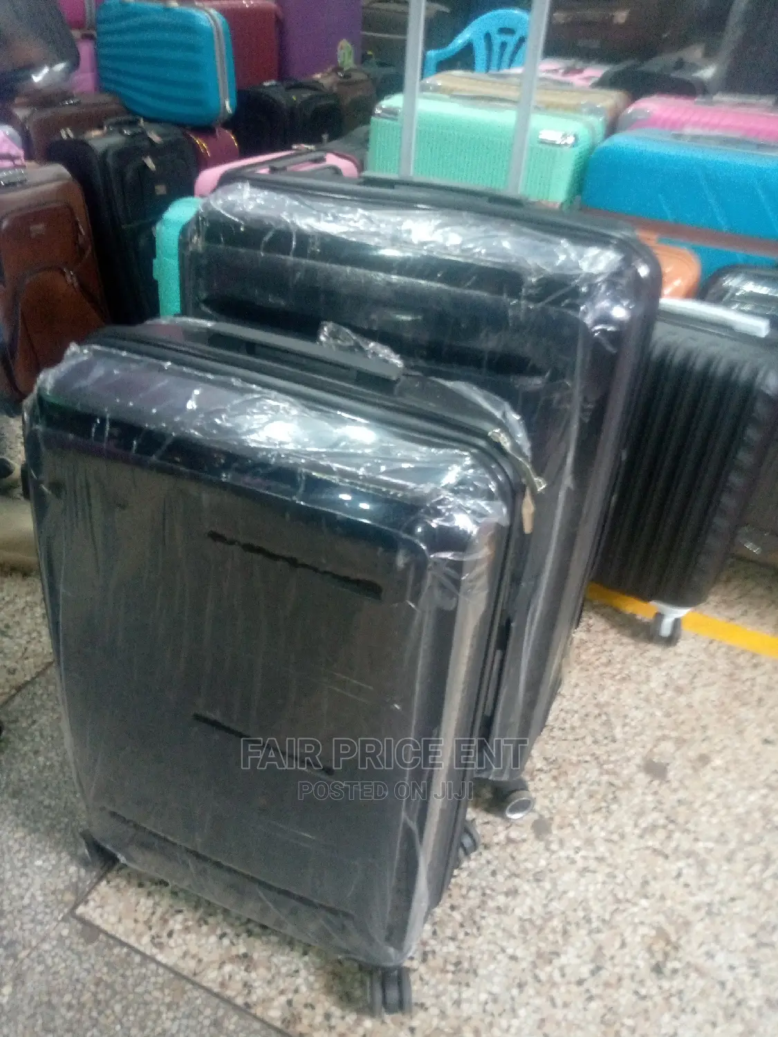 Rubber Plastic Suitcase.Medium.( Black)