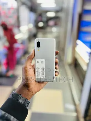 Sharp Aquos Sense 3 SHV45 64 GB Gray