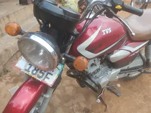 TVS HLX 125 2020 Red