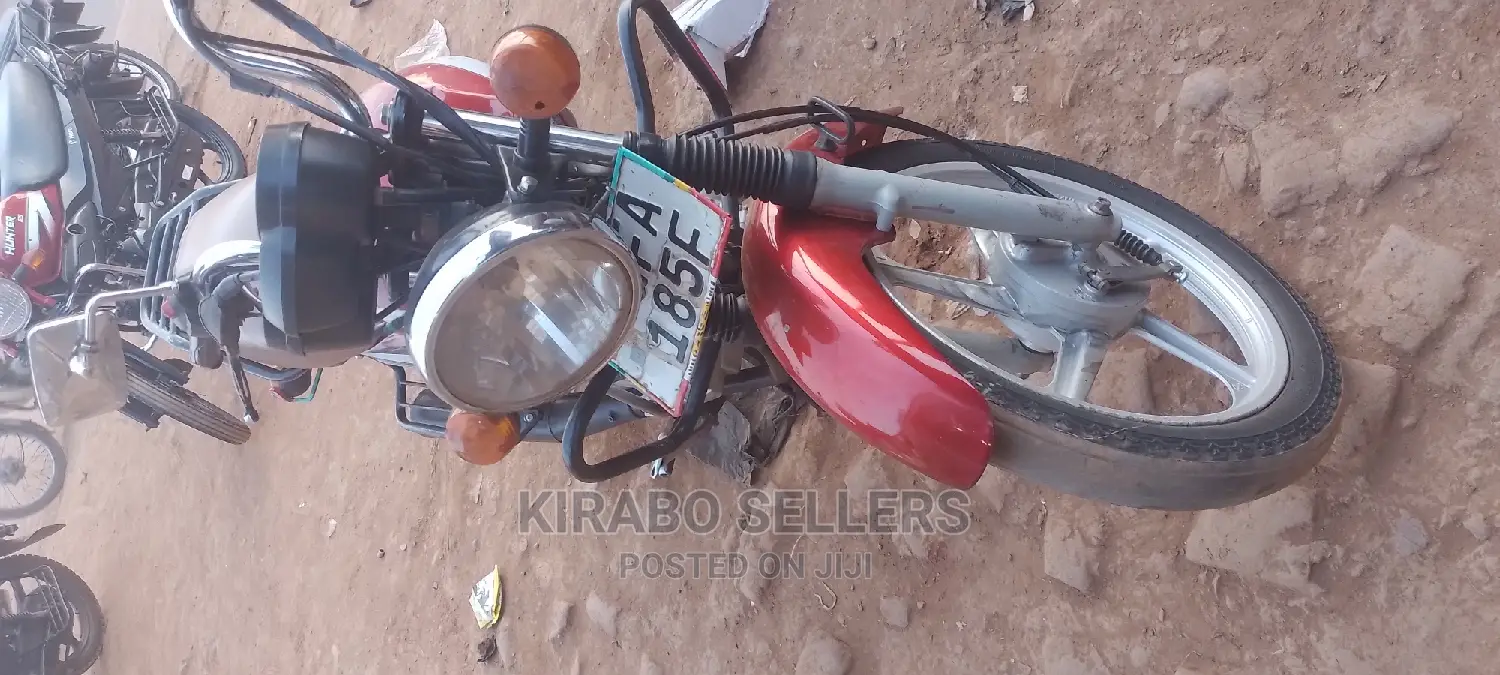 TVS Apache 160 4V 2022 Red