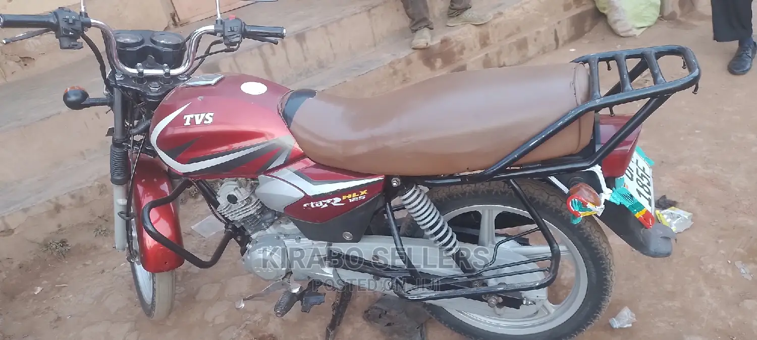 TVS Apache 160 4V 2022 Red