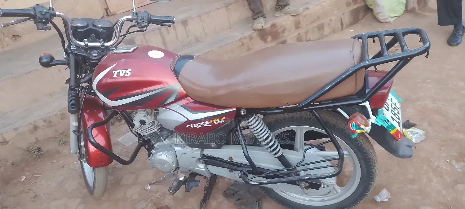 TVS Apache 160 4V 2022 Red