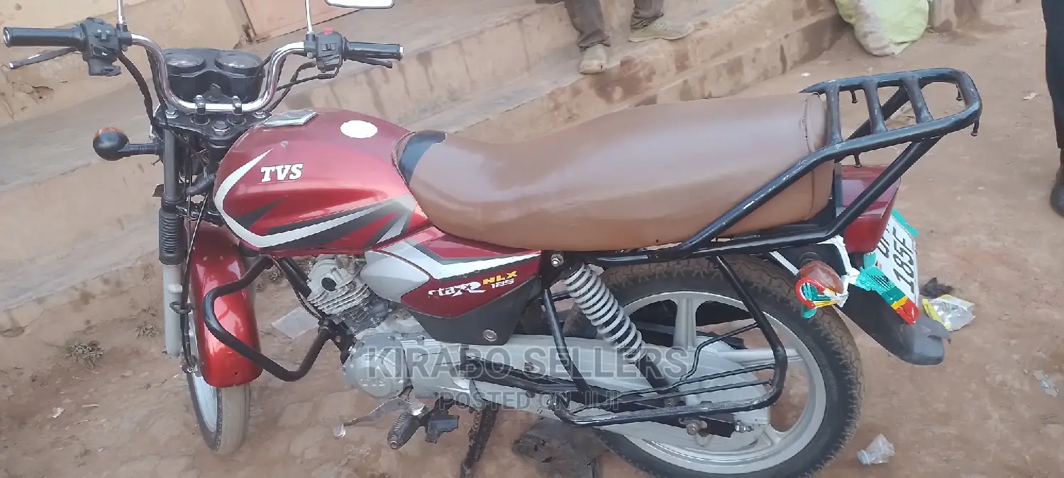 TVS Apache 160 4V 2022 Red